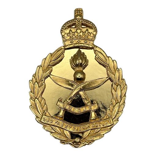 Picture of The Queen's Gurkha Engineers Cross Belt Badge & Backplate - Gold Plate - Tudor Crown