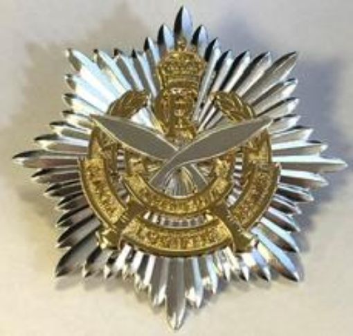 Picture of QOGLR Officers Cross/Pipers Badge Silver/Gilt - Tudor Crown